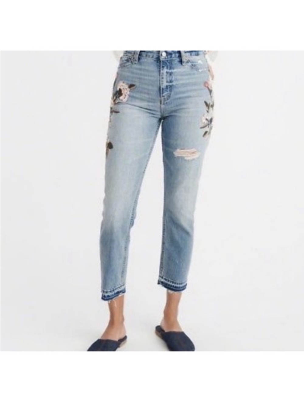Abercrombie & Fitch Annie High Rise Girlfriend Jean - Embroidered - Size 0